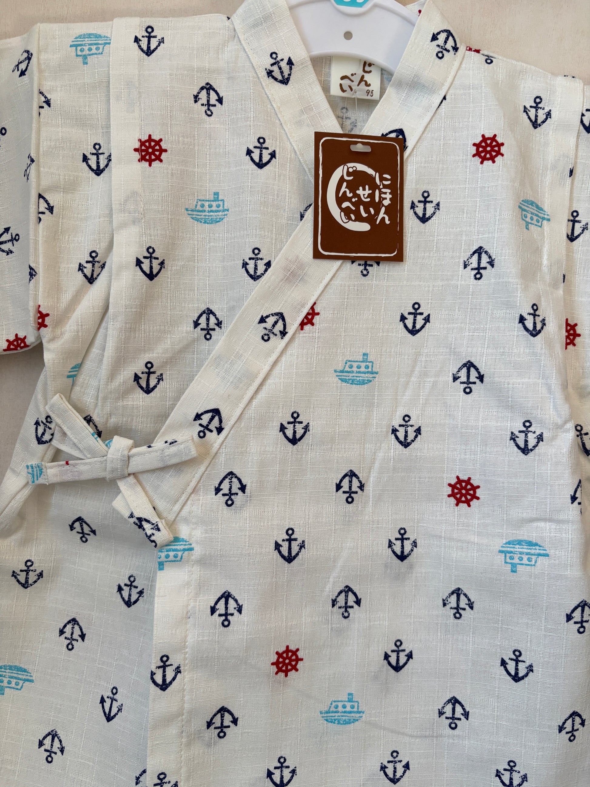 ensemble de jinbei veste et short, motif marin, ancre bleu marine sur fond blanc, garçon