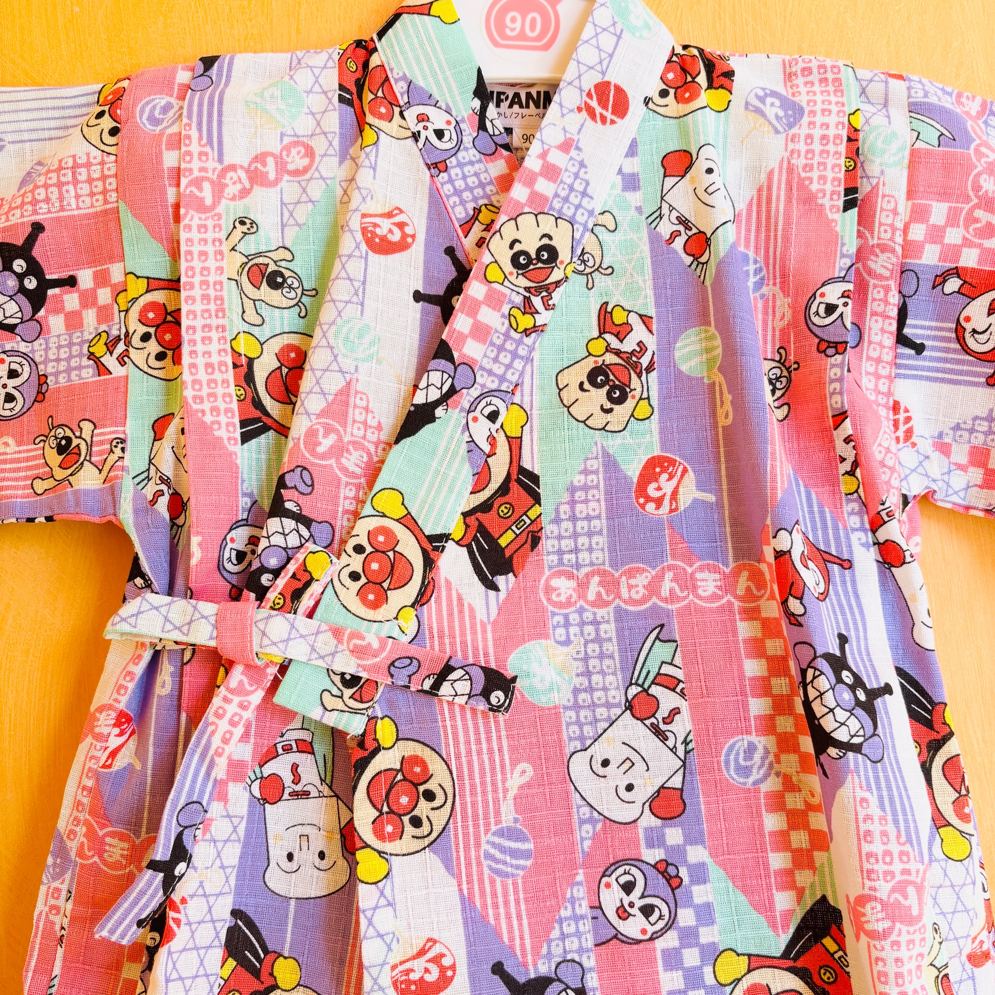 ensemble de jinbei veste et short, super héro anpanman, couleur vert violet et rose, unisexe
