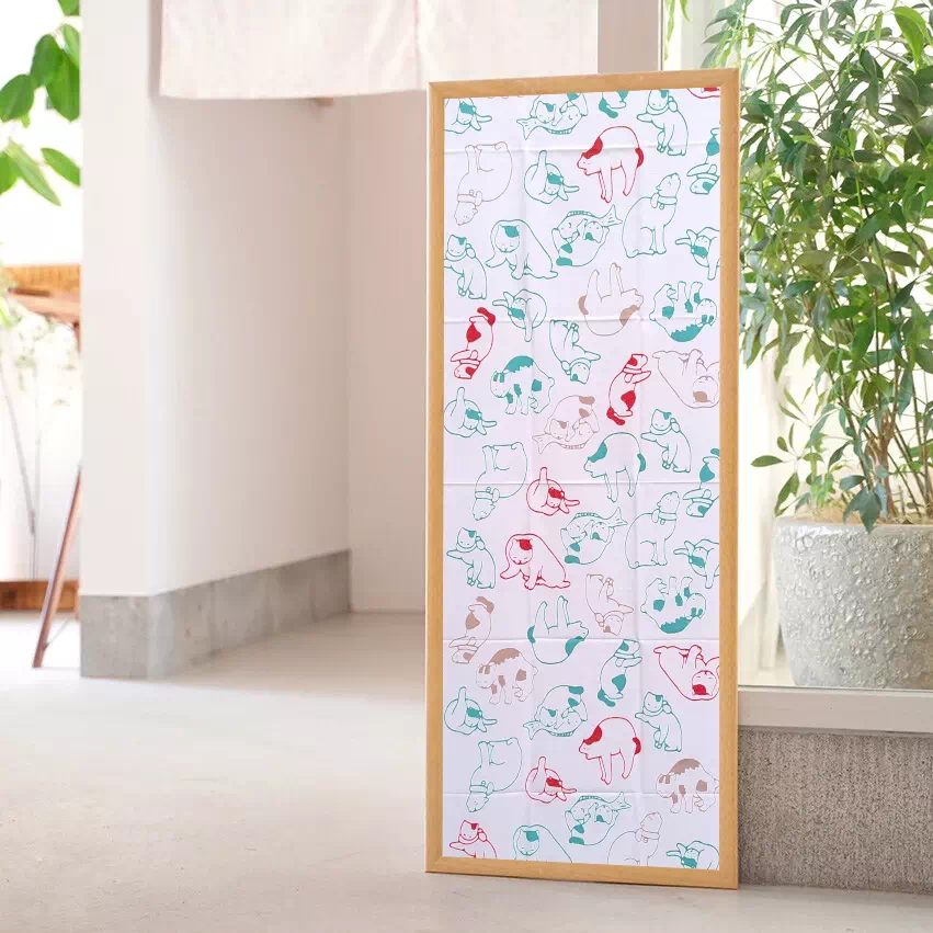 tenugui, similaire à poster, motifs chats rouge et vert sur fond blanc